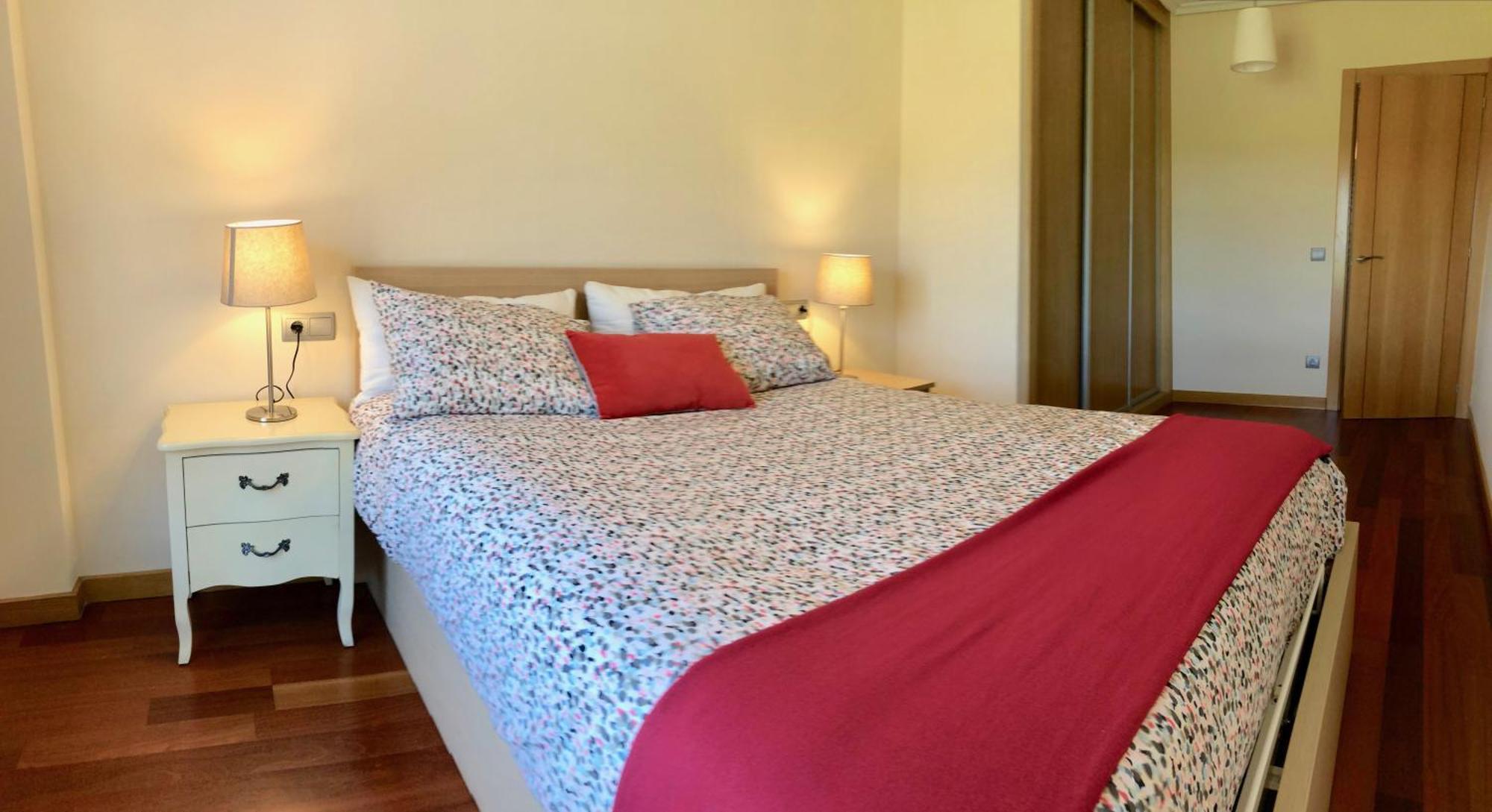 Apartamento Europa Jardin Oviedo Luaran gambar