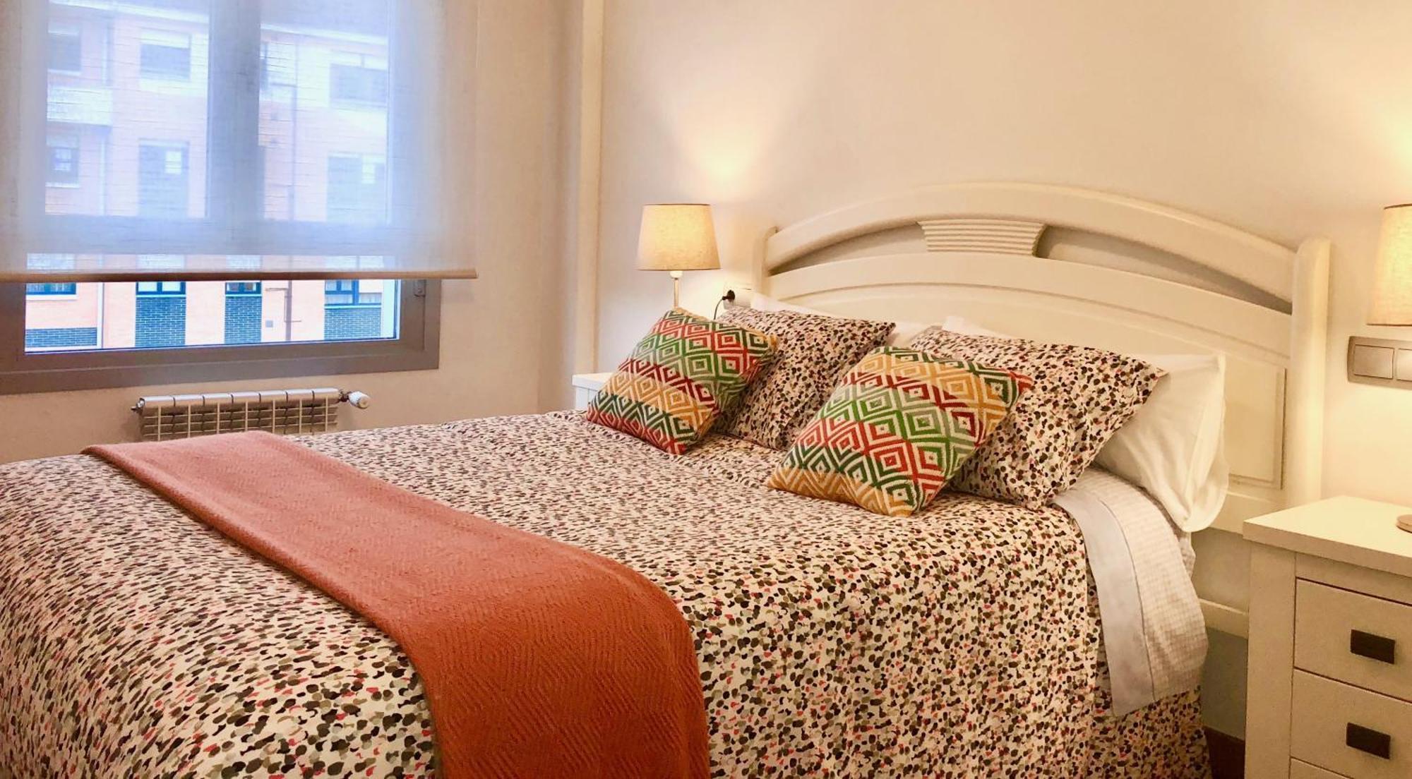 Apartamento Europa Jardin Oviedo Luaran gambar
